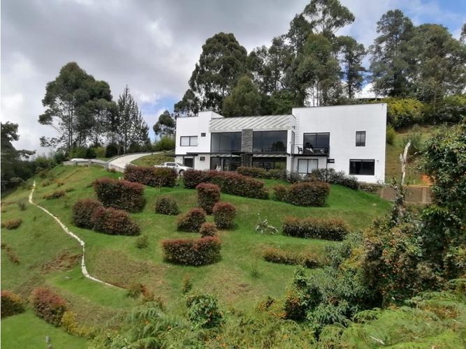 Casa en venta en Las Palmas, Envigado · foto 4 de 24