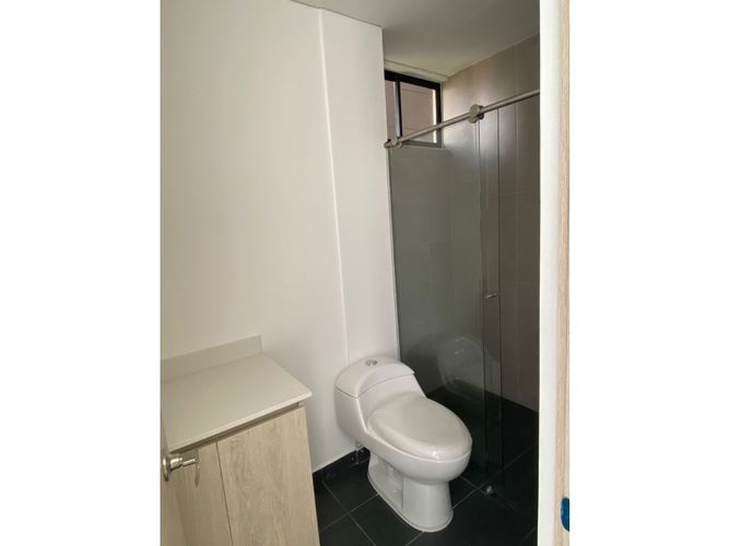 Apartamento de 2 alcobas en venta en Loma Del Escobero, Envigado, 85 m² · foto 8 de 11