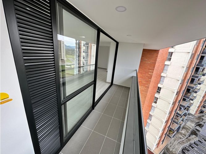 Apartamento de 2 alcobas en venta en Gualanday, Rionegro, 74 m² · foto 6 de 12