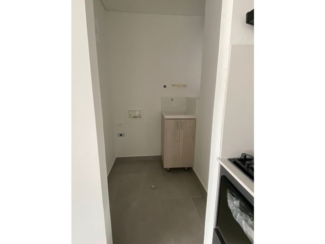 Apartamento de 2 alcobas en venta en Loma Del Escobero, Envigado, 85 m² · foto 10 de 11
