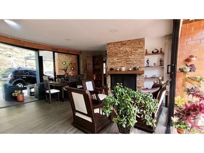 Casa de 7 alcobas en venta en Loma Del Escobero, El Retiro, 617 m² · foto 9 de 24