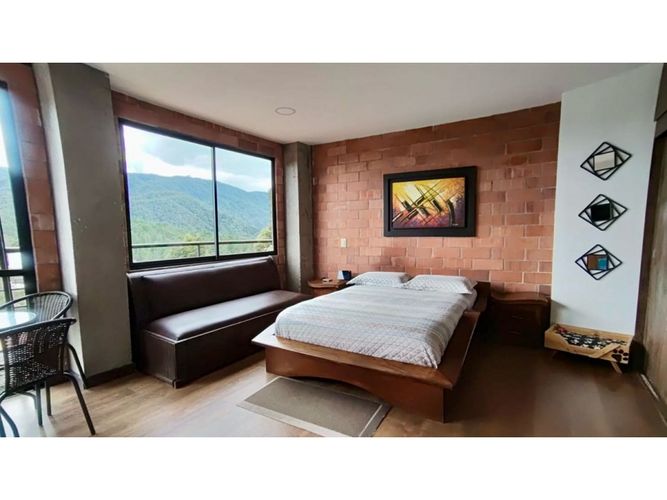 Casa de 7 alcobas en venta en Loma Del Escobero, El Retiro, 617 m² · foto 11 de 24