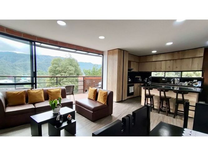 Casa de 7 alcobas en venta en Loma Del Escobero, El Retiro, 617 m² · foto 17 de 24