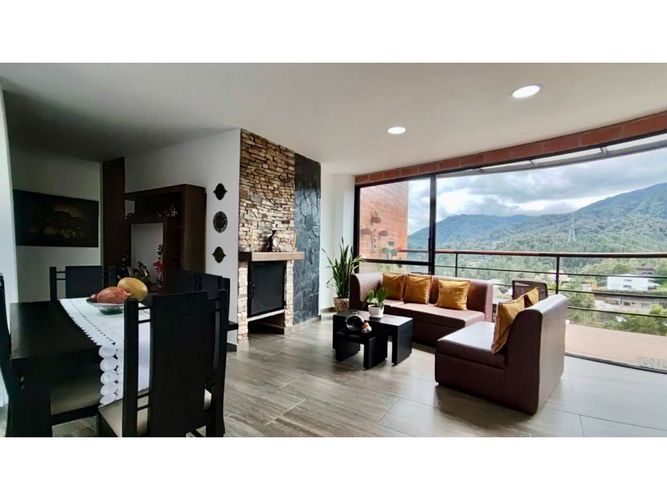 Casa de 7 alcobas en venta en Loma Del Escobero, El Retiro, 617 m² · foto 23 de 24