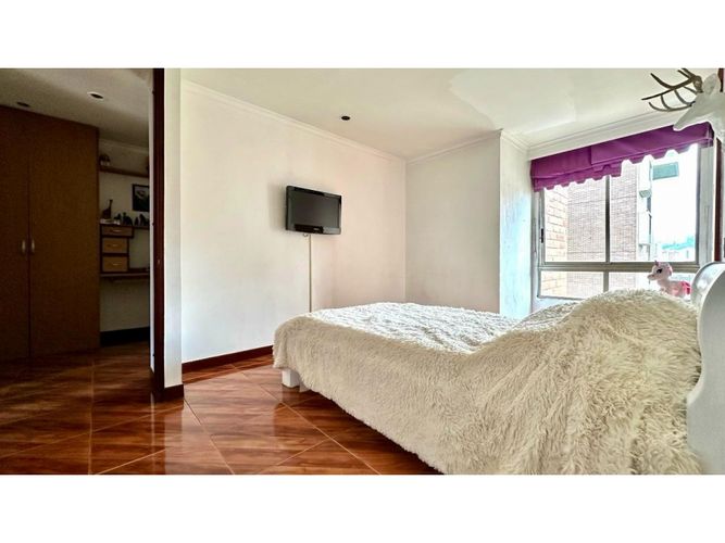 Apartamento de 3 alcobas en venta en Milla De Oro, Medellín, 135 m² · foto 10 de 20
