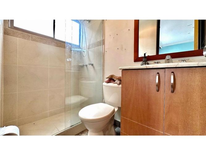 Apartamento de 3 alcobas en venta en Milla De Oro, Medellín, 135 m² · foto 12 de 20