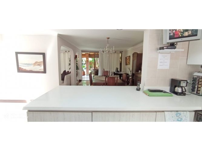 Casa de 4 alcobas en venta en La Visitación, Medellín, 352 m² · foto 7 de 24