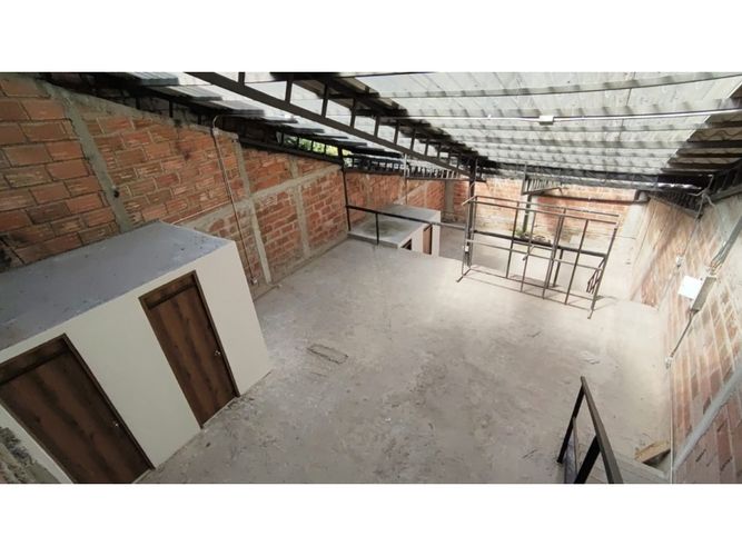 Local en venta en El Dorado, Envigado, 327 m² · foto 10 de 16