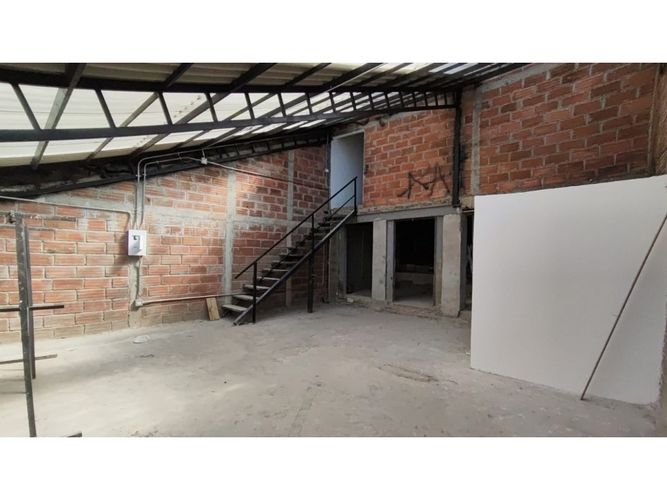 Local en arriendo en El Dorado, Envigado, 327 m² · foto 7 de 16