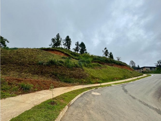 Lote en venta en Loma Del Escobero, El Retiro, 2175 m² · foto 4 de 6