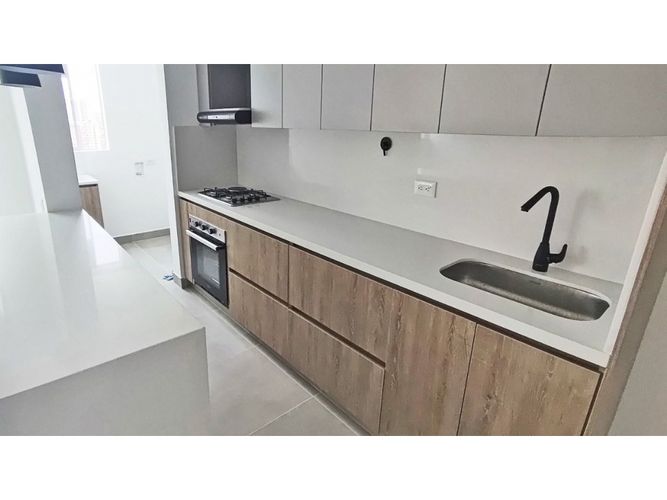 Apartamento en venta en Las Colinas De Asis Et. A, Itagüí · foto 4 de 23