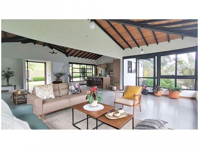 Casa de 3 alcobas en venta en El Carmen, El Retiro, 240 m² · foto 4 de 24