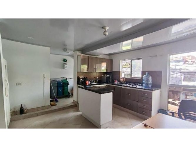 Bodega en venta en San Joaquin, Medellín, 581 m² · foto 11 de 21
