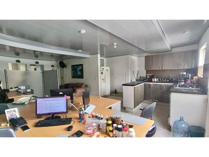 Bodega en venta en San Joaquin, Medellín, 581 m² · foto 14 de 21