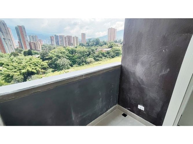 Apartamento en venta en Las Colinas De Asis Et. A, Itagüí · foto 11 de 23