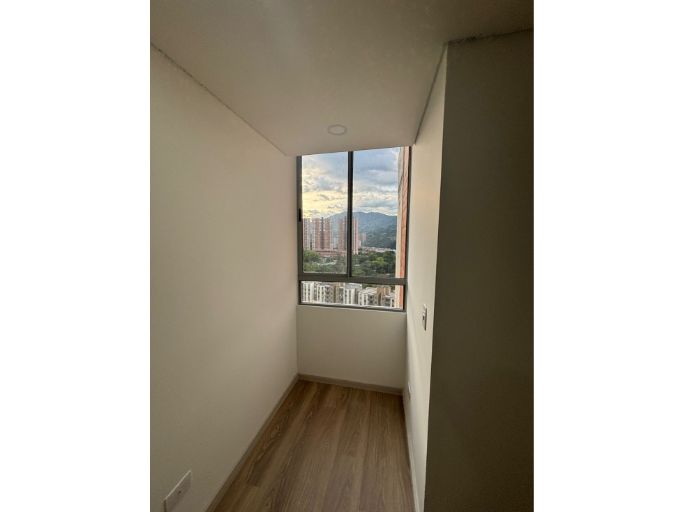 Apartamento en venta en Suramérica, Itagüí · foto 12 de 24