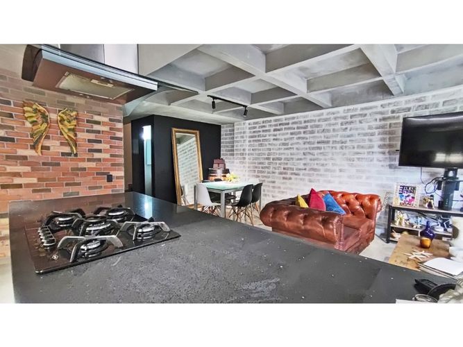 Casa de 3 alcobas en venta en Castropol, Medellín, 145 m² · foto 3 de 21