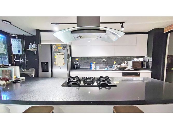 Casa de 3 alcobas en venta en Castropol, Medellín, 145 m² · foto 5 de 21