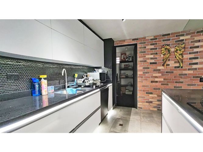 Casa de 3 alcobas en venta en Castropol, Medellín, 145 m² · foto 7 de 21