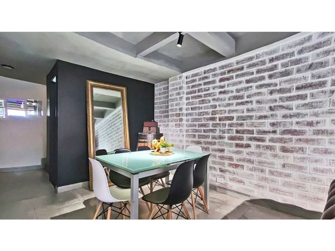 Casa de 3 alcobas en venta en Castropol, Medellín, 145 m² · foto 18 de 21