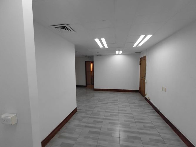 Oficina en arriendo en La Aguacatala, Medellín, 105 m² · foto 12 de 18