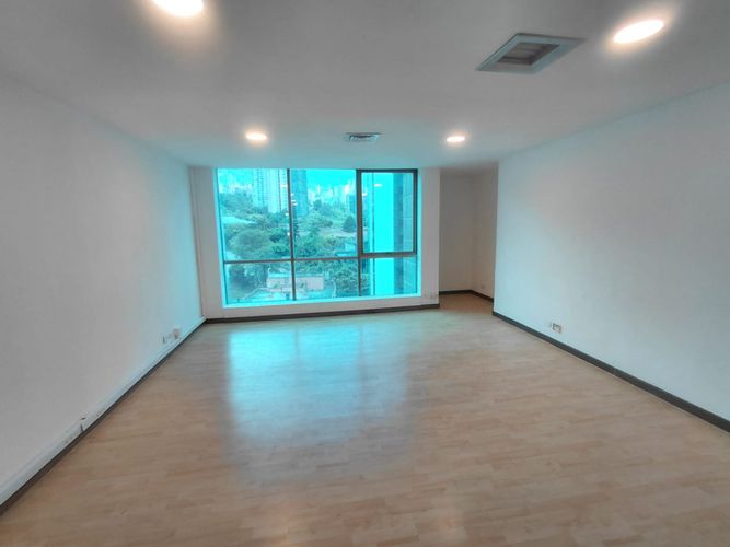 Oficina en arriendo en La Aguacatala, Medellín, 50 m² · foto 6 de 16