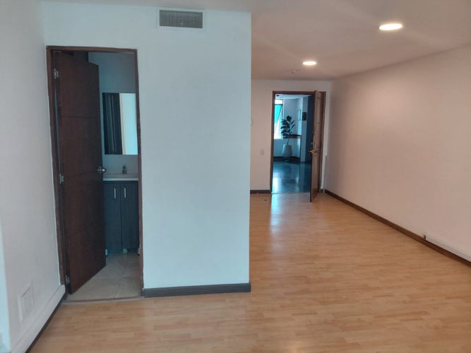 Oficina en arriendo en La Aguacatala, Medellín, 50 m² · foto 12 de 16