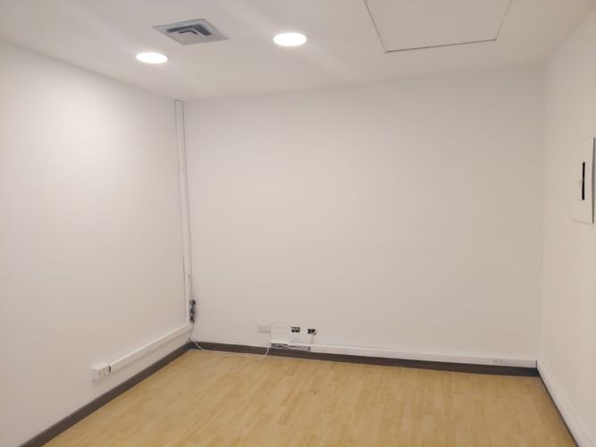 Oficina en arriendo en La Aguacatala, Medellín, 50 m² · foto 13 de 16
