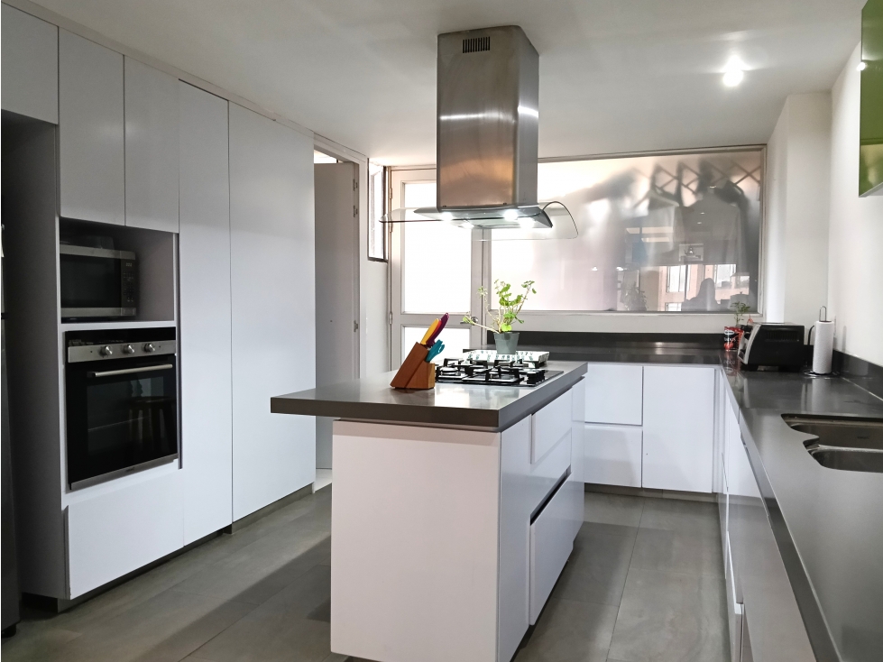 Apartamento en venta en Los Rosales, Bogotá · foto 8 de 19