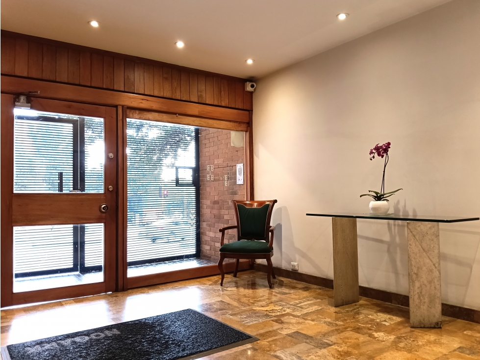 Apartamento en venta en Los Rosales, Bogotá · foto 18 de 19