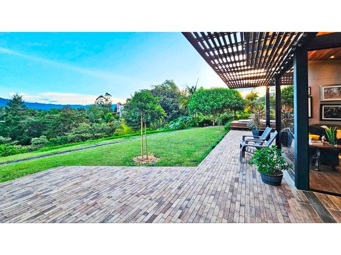 Casa de 3 alcobas en venta en Guamito, La Ceja, 372 m² · foto 4 de 24