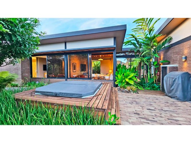 Casa de 3 alcobas en venta en Guamito, La Ceja, 372 m² · foto 5 de 24