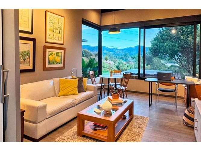 Casa de 3 alcobas en venta en Guamito, La Ceja, 372 m² · foto 12 de 24