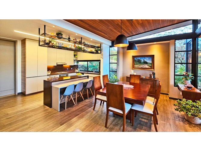 Casa de 3 alcobas en venta en Guamito, La Ceja, 372 m² · foto 14 de 24