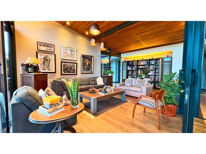 Casa de 3 alcobas en venta en Guamito, La Ceja, 372 m² · foto 18 de 24