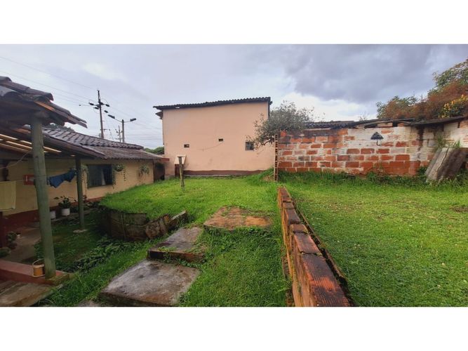 Casa de 5 alcobas en venta en Las Garzonas, El Carmen de Viboral, 207 m² · foto 5 de 11