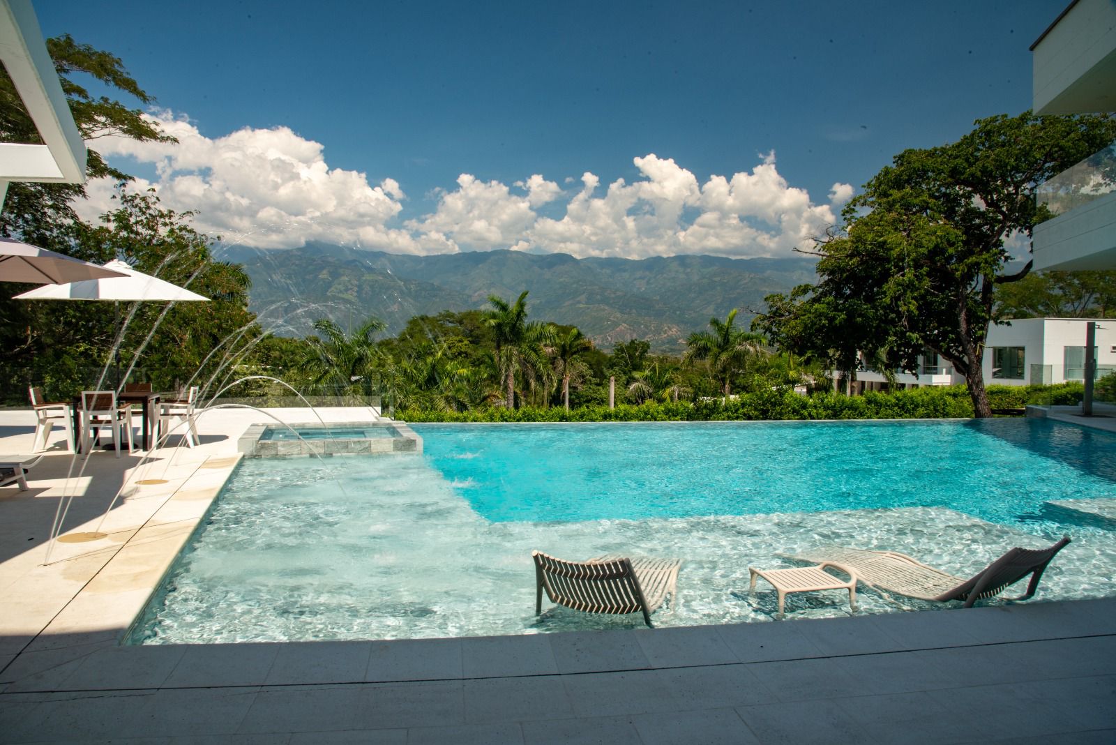 9BR Country House in El espinal (960 m²) for Sale - 3