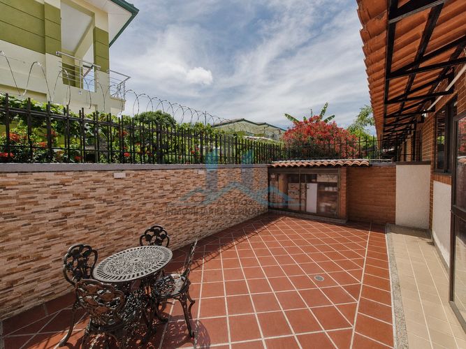 Casa de 3 alcobas en venta en Cn. Aqqua, Girardot, 106 m² · foto 21 de 24