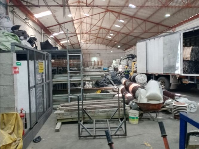 Bodega en arriendo en Los Naranjos, Itagüí, 920 m² · foto 7 de 20