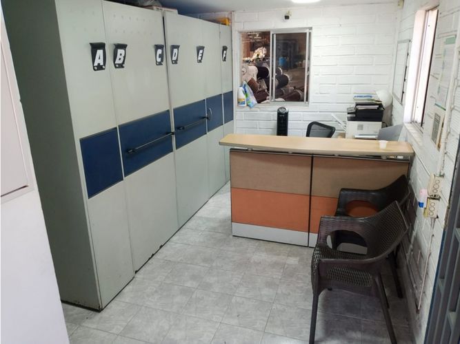 Bodega en arriendo en Los Naranjos, Itagüí, 920 m² · foto 17 de 20