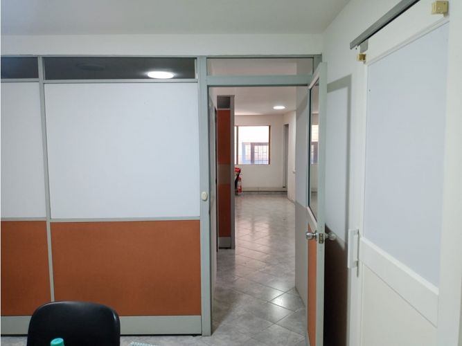 Bodega en arriendo en Los Naranjos, Itagüí, 920 m² · foto 18 de 20