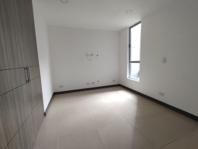 Apartamento de 3 alcobas en arriendo en Loma Del Escobero, Envigado, 122 m² · foto 7 de 19