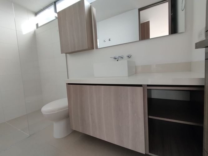 Apartamento de 3 alcobas en arriendo en Loma Del Escobero, Envigado, 122 m² · foto 12 de 19