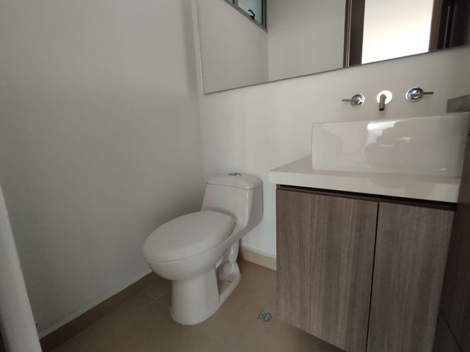 Apartamento de 3 alcobas en arriendo en Loma Del Escobero, Envigado, 122 m² · foto 18 de 19