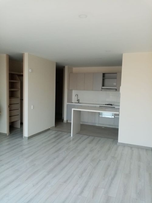 Apartamento de 1 alcoba en venta en San Felipe, Bogotá, 40 m² · foto 3 de 22