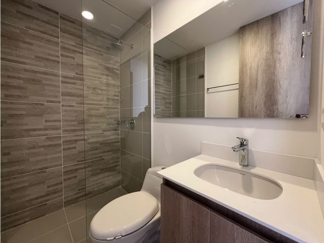 Apartamento de 2 alcobas en arriendo en Ciudad Del Río, Medellín, 95 m² · foto 8 de 16