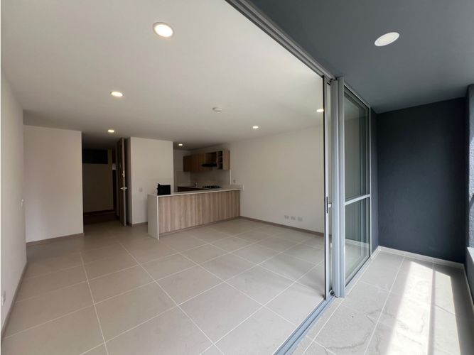 Apartamento de 2 alcobas en arriendo en Ciudad Del Río, Medellín, 95 m² · foto 14 de 16