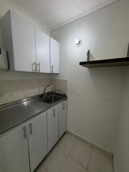 Oficina en arriendo en Suramericana, Medellín, 60 m² · foto 6 de 8