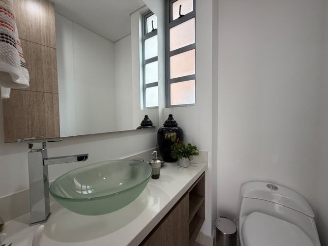 Apartamento de 2 alcobas en arriendo en Loma Del Esmeraldal, Envigado, 84 m² · foto 13 de 14