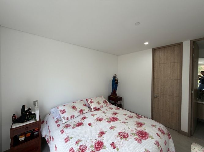 Apartamento de 2 alcobas en arriendo en Loma Del Esmeraldal, Envigado, 84 m² · foto 6 de 14